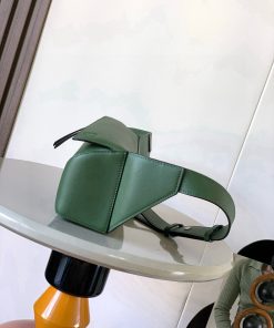Loewe Puzzle Mini Cinturón Réplica 1:1 - Calidad Espejo en Cuero Verde 1154893155 - side view