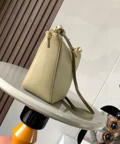 Loewe Hammock Hobo Réplica 1:1 de Alta Gama - Bolso de Mano Triple A 1154729716 - side view